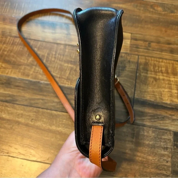 Lauren Ralph Lauren Bexley‎ Heath Medium Messenger Black W/Brown Strap & Buckles - Picture 8 of 13